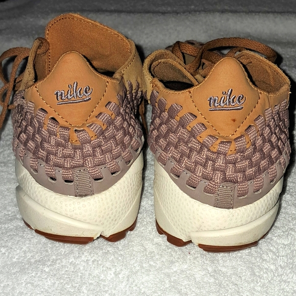 Nike, purple and wheat. woman's size 7 - Picture 2 of 3